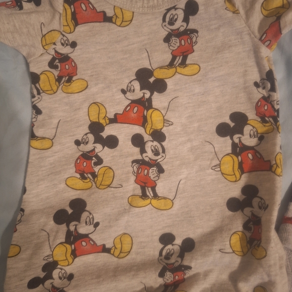 Disney Baby~MickeY - Picture 2 of 4